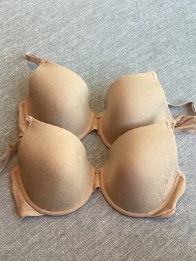 Lot of two Natori Underwire bra -36D